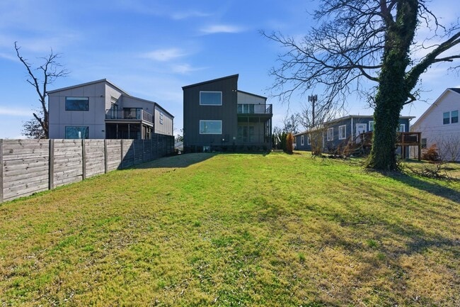 Photo - 426 Patterson St