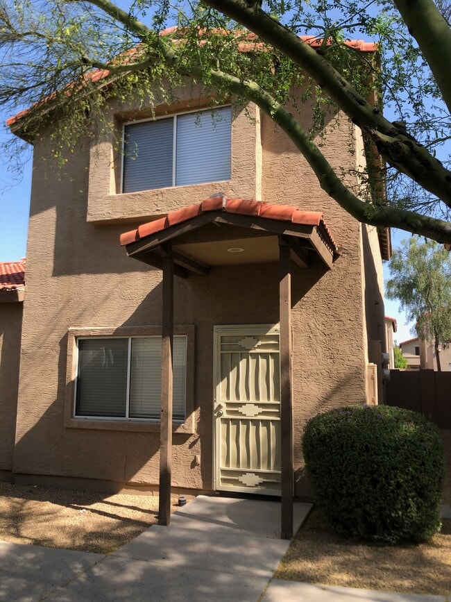 Building Photo - 17610 N 17th Pl Unit 3