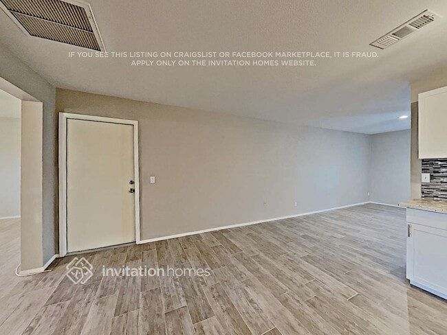 Photo - 12462 N 33rd St