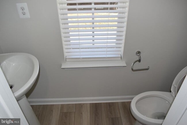 Photo - 224 Swan Fld Ave