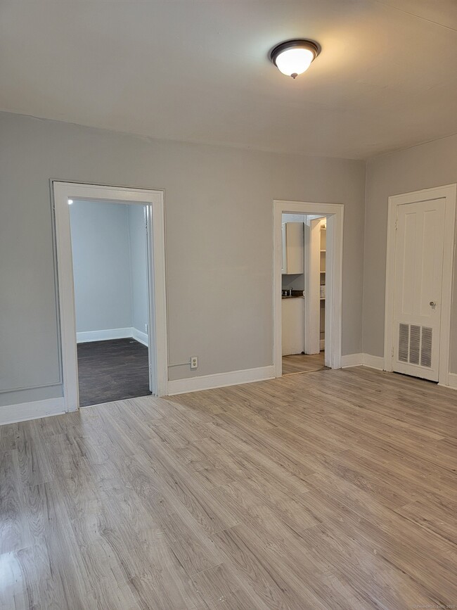 Photo - 161 Prospect St