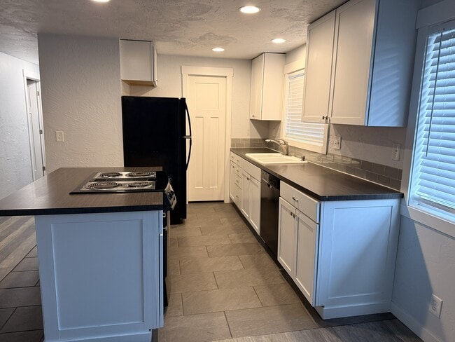 Photo - 2030 Crimson Ave