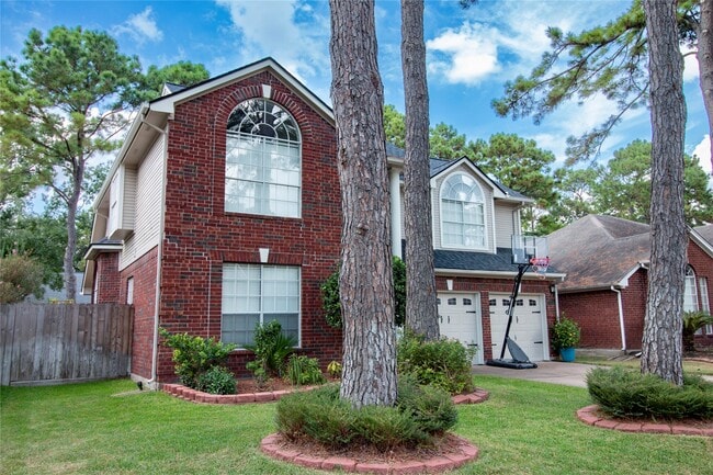 Photo - 7911 Hidden Oaks Ln
