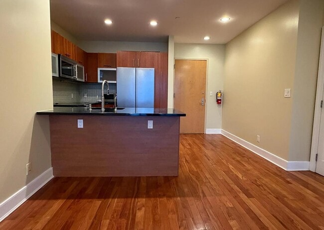 Photo - 8125 River Rd Unidad 3C