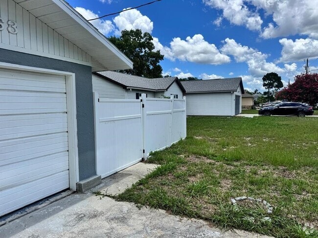 Building Photo - 11063 Auburndale St Rental
