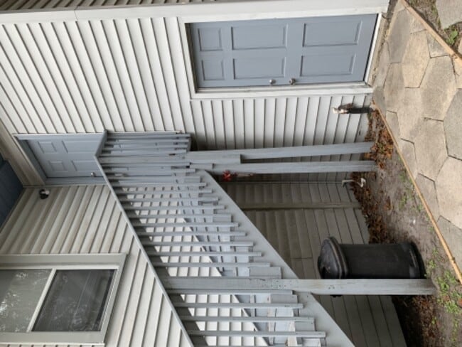 Photo - 2243 Gilmore St