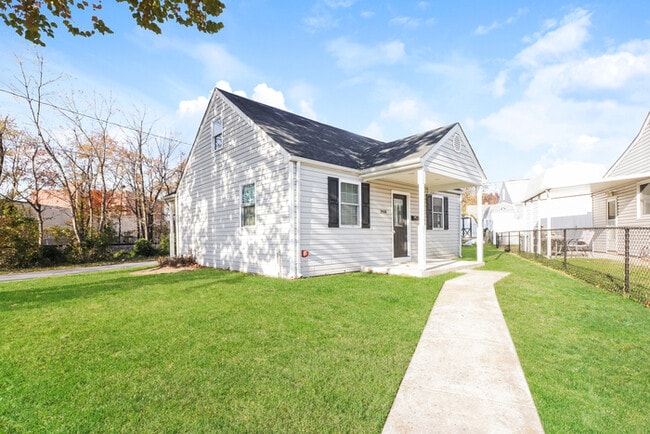 Building Photo - 1908 Madison Rd