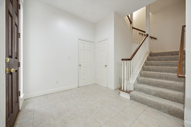 Photo - 1522 Castle Ct