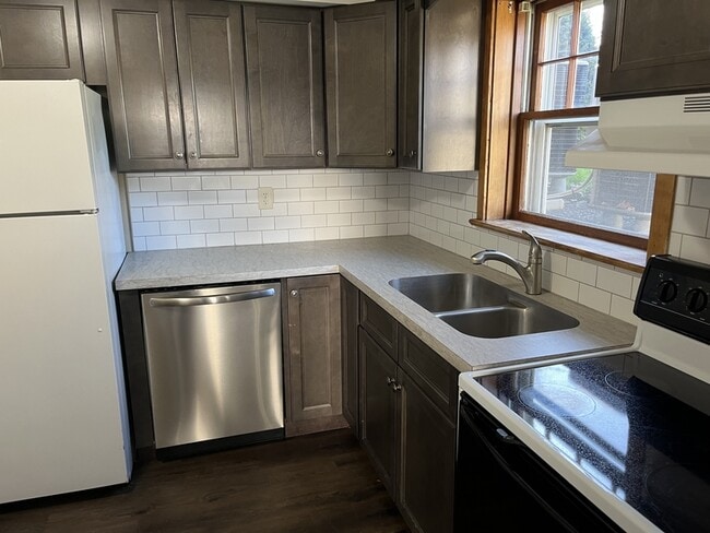 Photo - 340 N Prince St