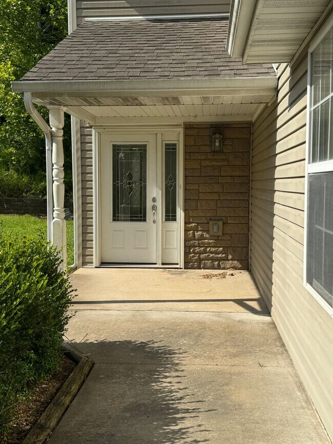 Photo - 6749-MF2-E2 Unit A