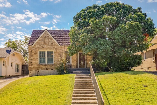 Photo - Cultural District Rental