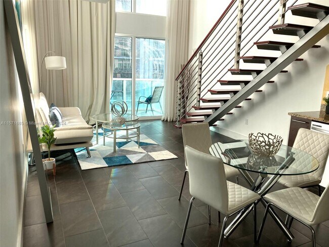 Photo - 41 SE 5th St Unidad 606