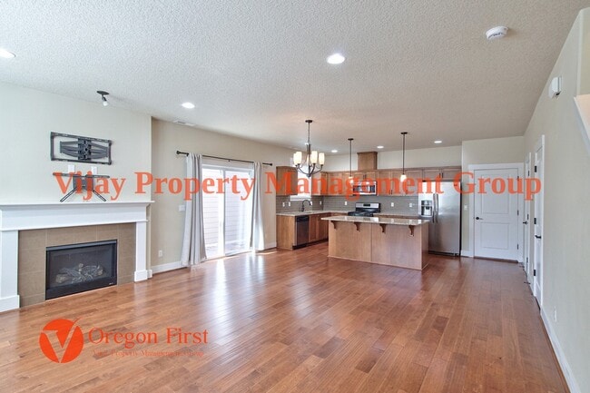 Photo - 410 SW Basilone Terrace