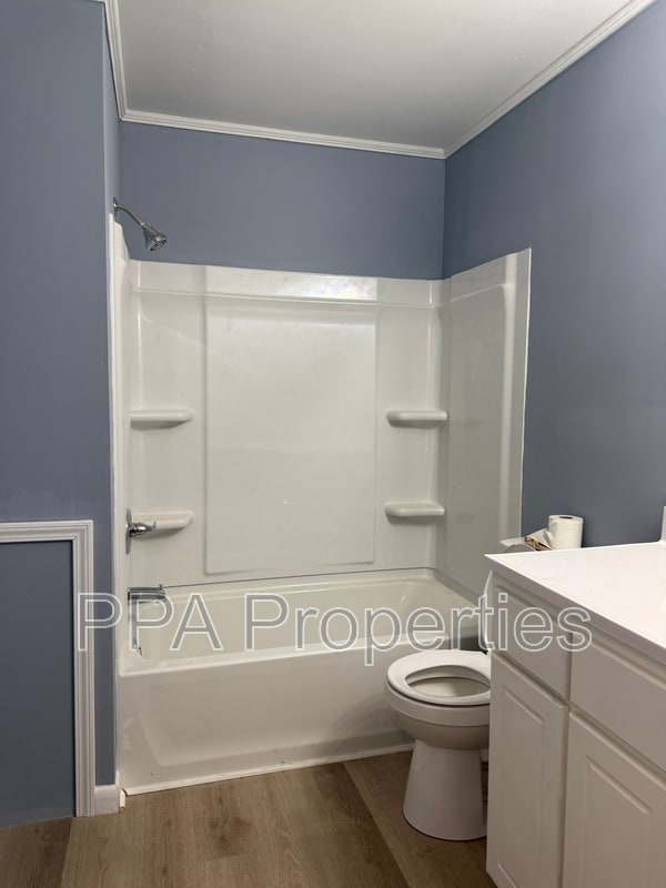 Photo - 221 Willow Ave