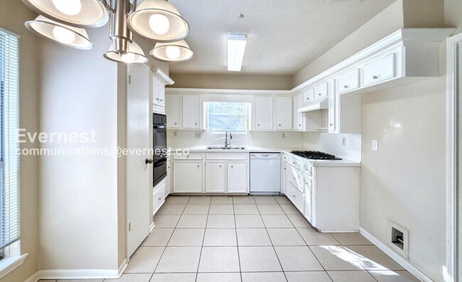 Photo - 1018 Valley Ranch Dr