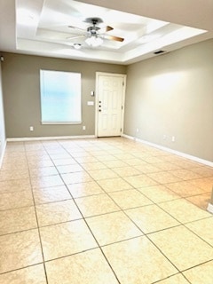¡SALA DE ESTAR DE BUEN TAMAÑO! - 3607 Sheraton Ave Unidad C