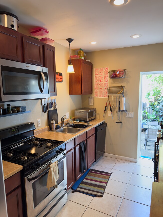 Photo - 450 Federal St