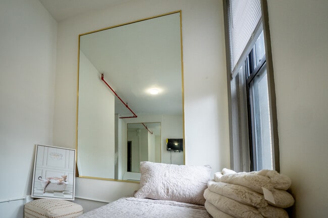 Photo - Harlem Place 1