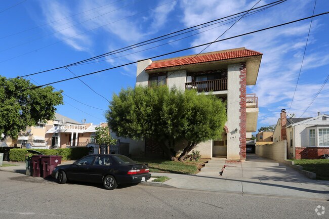 Photo - 501 Raleigh St