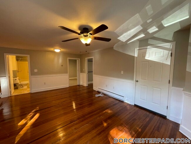 Photo - 52 Port Norfolk St Unit 1