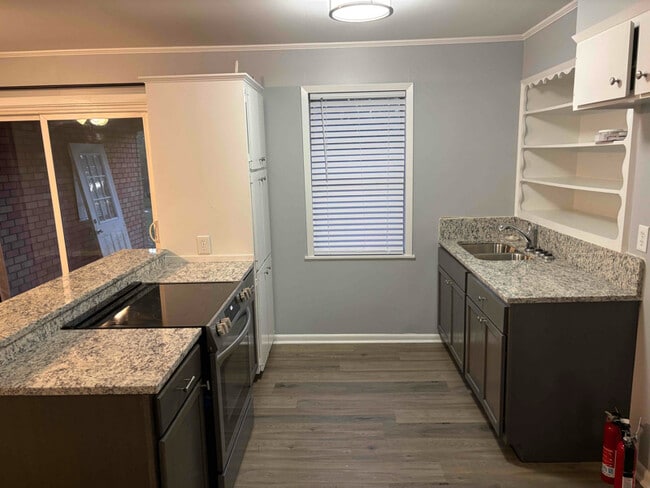 Photo - 9370 Blom Blvd
