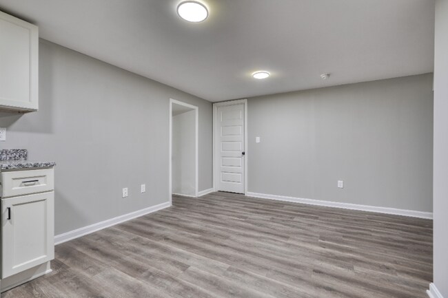 6722 Brentwood Ave Unit B1