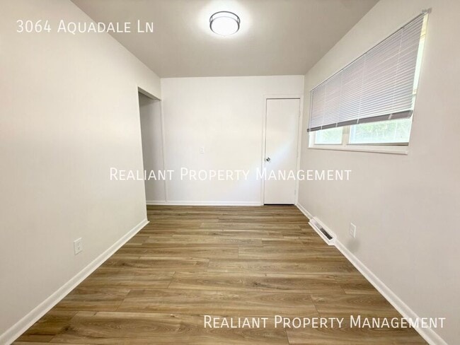 Photo - 3064 Aquadale Ln
