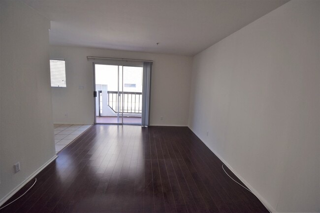 Photo - 5002 Tujunga Ave Unidad 104