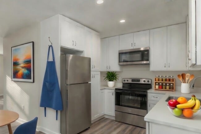 Building Photo - Gastonia Groves Apartments