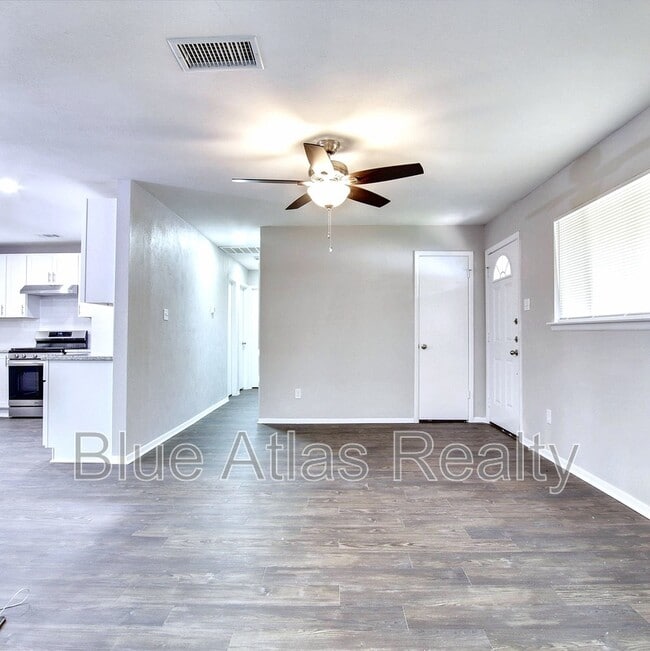 Photo - 5713 Bowling Dr