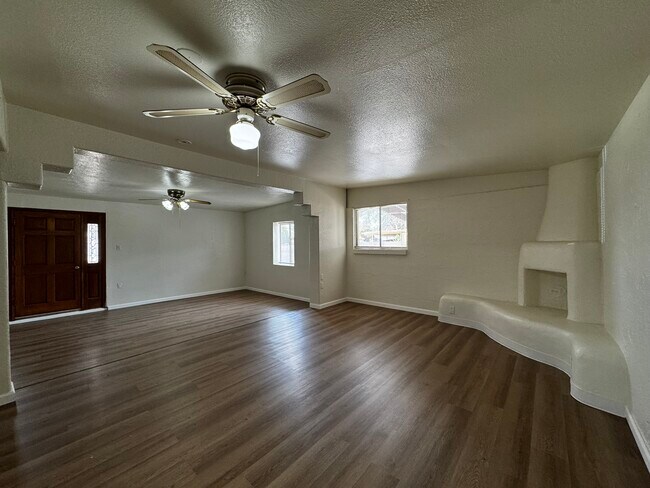 Photo - 1735 Van Ct SW