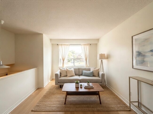 Photo - 2830 Midland Ave