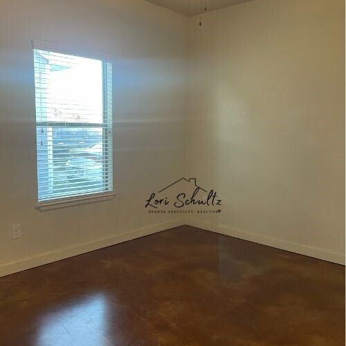 Photo - 790 E Boundary St