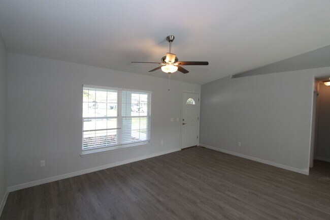 Photo - Spacious 3-Bedroom Home with No HOA, Pet-Friendly & Natural Gas – Summerfield Living