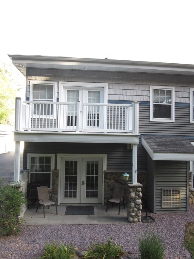 Photo - 114 Pilgrim Dr