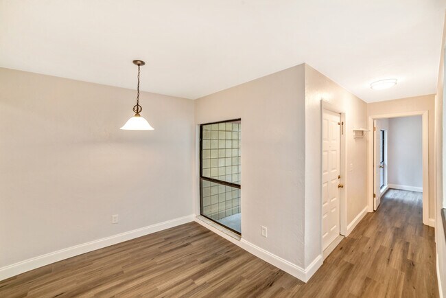 Photo - 4307 SW 70th Ter