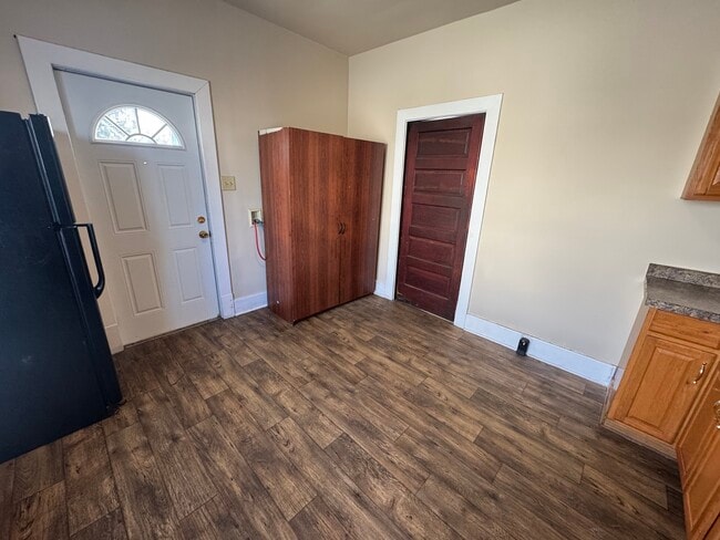 Photo - 17 Crawford-