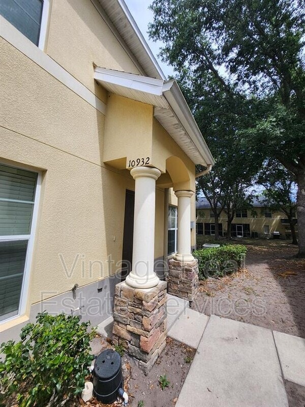 Photo - 10932 Keys Gate Dr