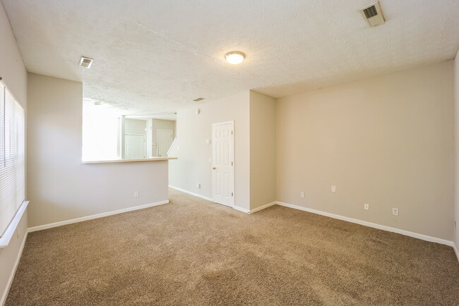 Photo - 6055 Camden Forrest Dr