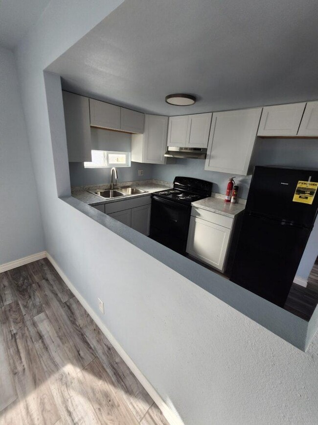 Photo - 510 McKellar Cir Unit 1