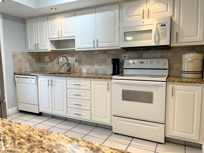 Photo - 400 Golden Isles Dr Unit 36