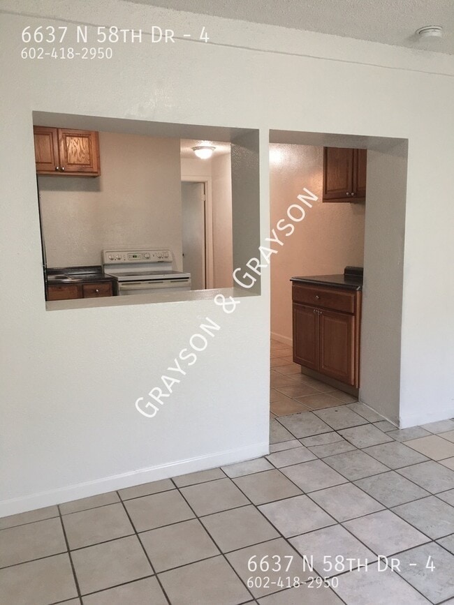 Photo - 6637 N 58th Dr Unidad 4