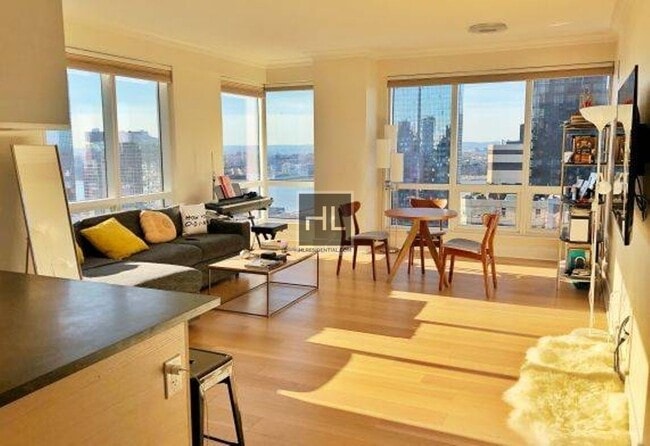 Building Photo - WEST 42 STREET Unit 54H