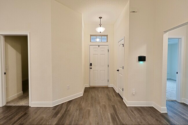 Photo - 6114 Redberry Dr