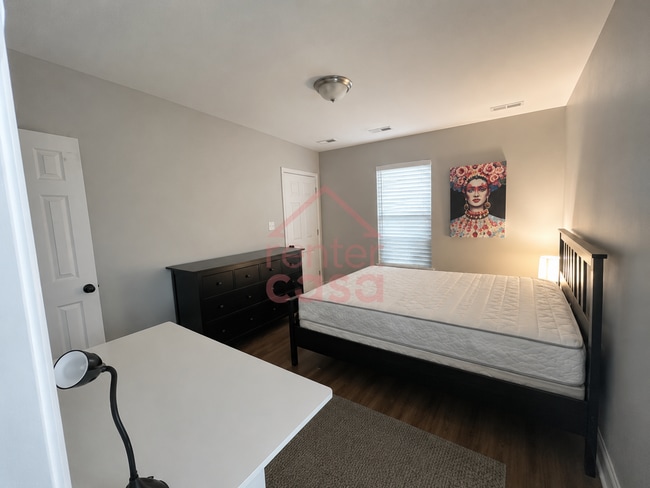 Building Photo - The Briana | Large, Spacious Rooms with Work Desks Near South End