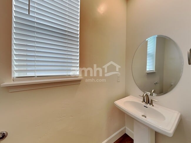 Photo - 2360 S Wild Horse Way