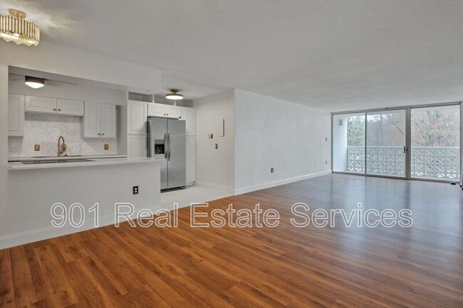 Photo - 3080 Walnut Grove Rd Condo Unit #308