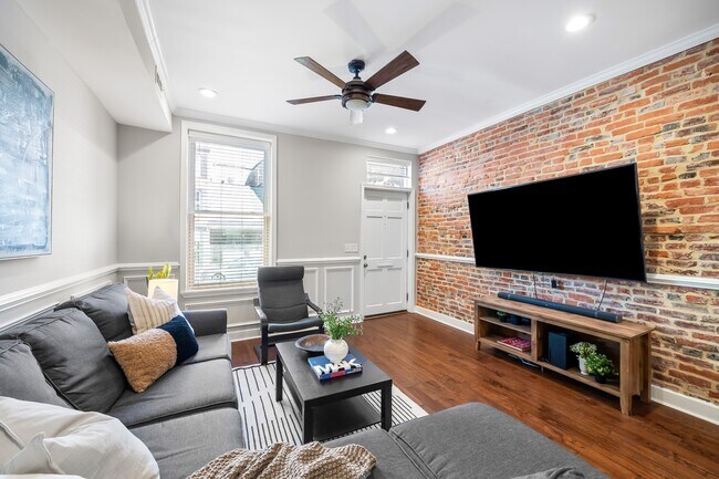 Photo - 1206 S Charles St