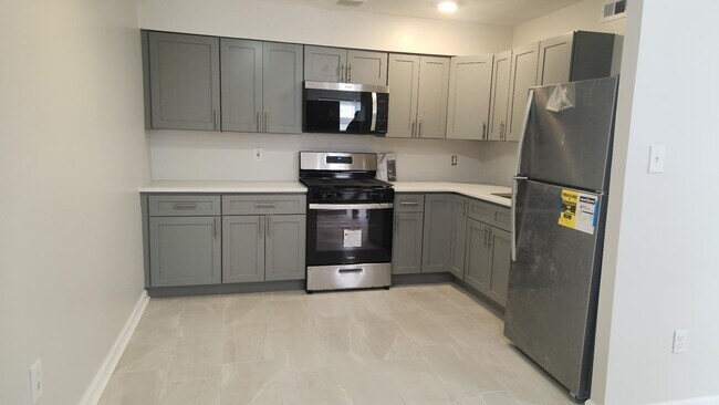 Photo - 7028 Lark Pl