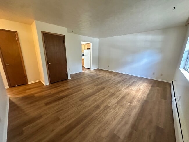 Building Photo - 4465 Comanche Dr Unit 1 Rental